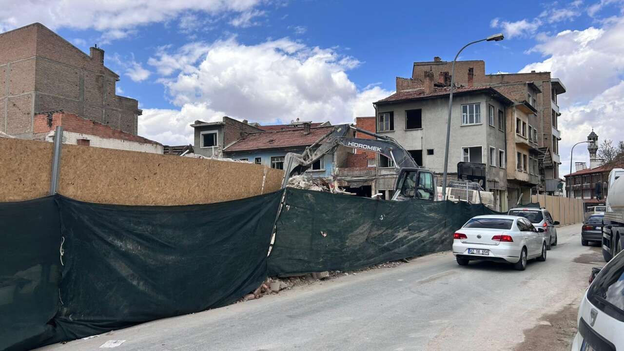 Konya’nın kalbinde yıkım sürüyor 10